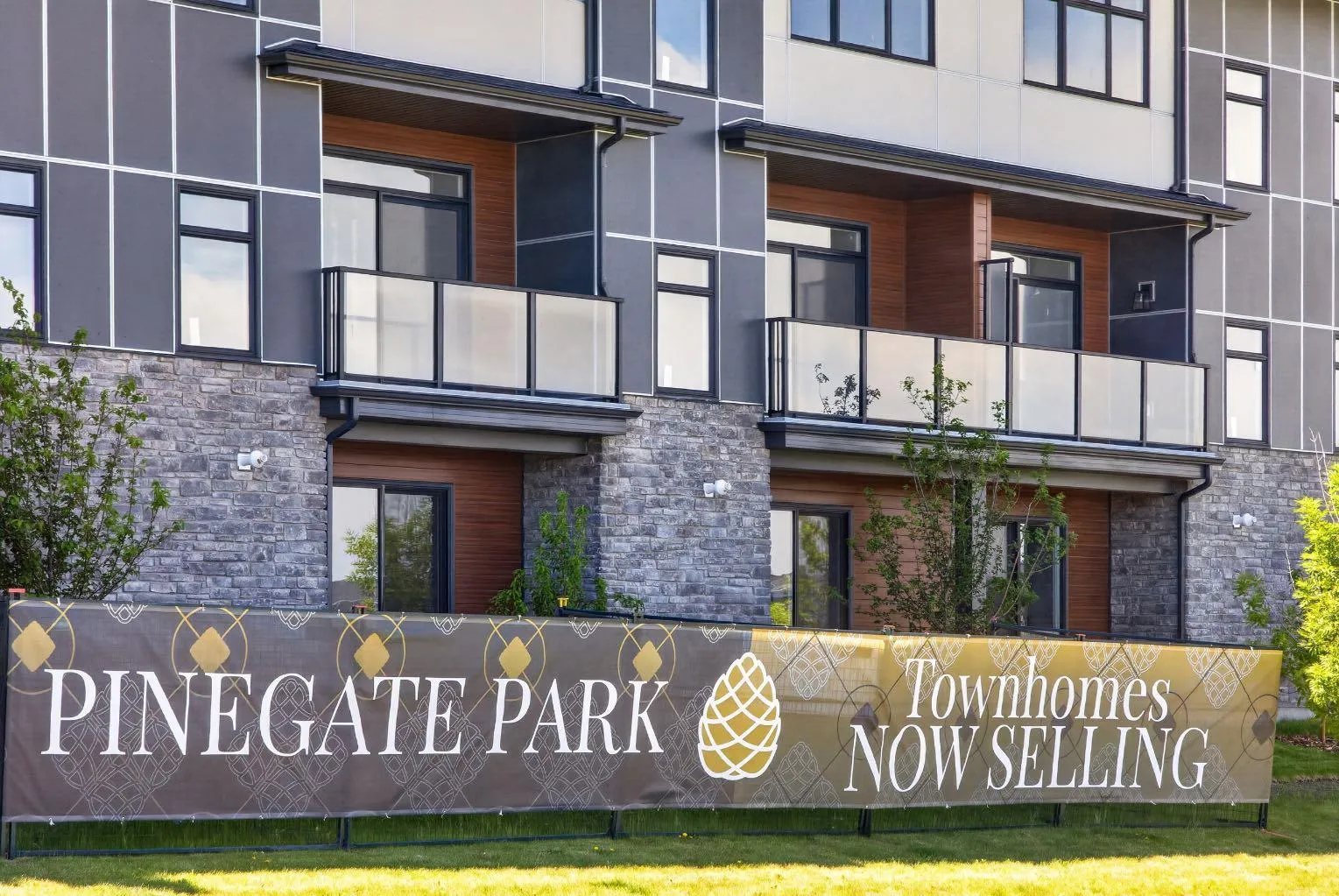 30 Creekside Sw Villas, Calgary