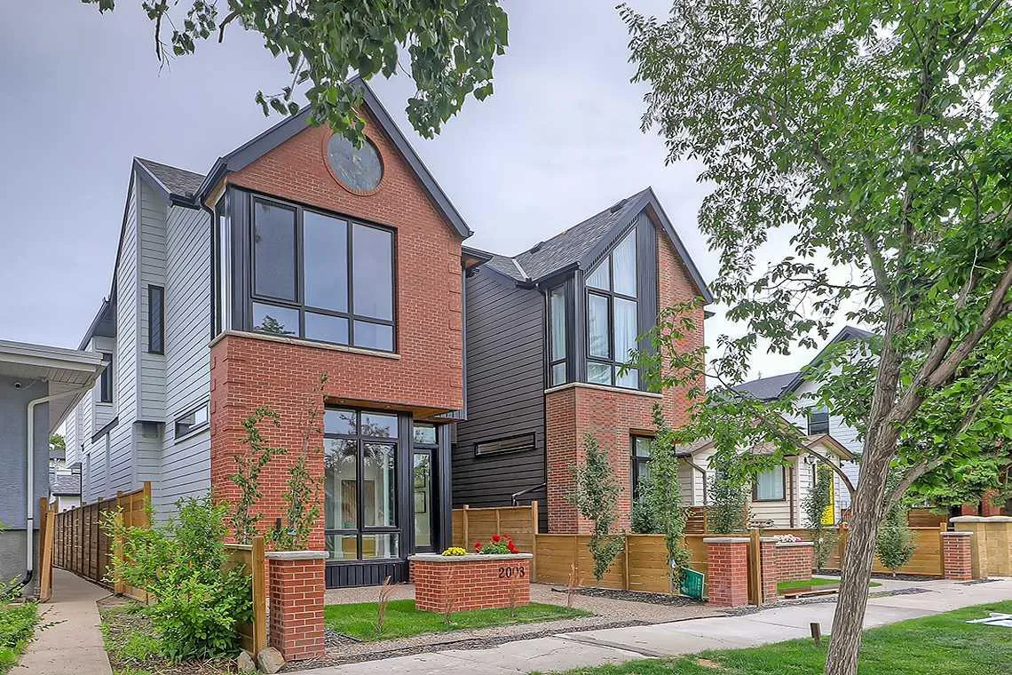 2008 8 Se Avenue, Calgary