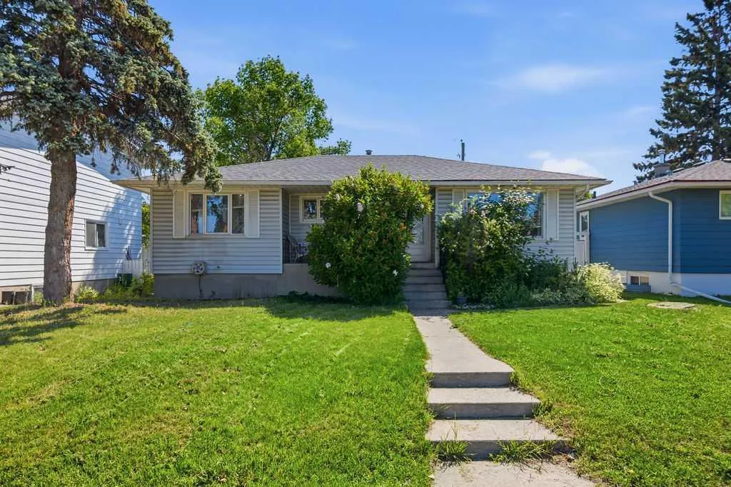 2808 19 Nw Street, Calgary