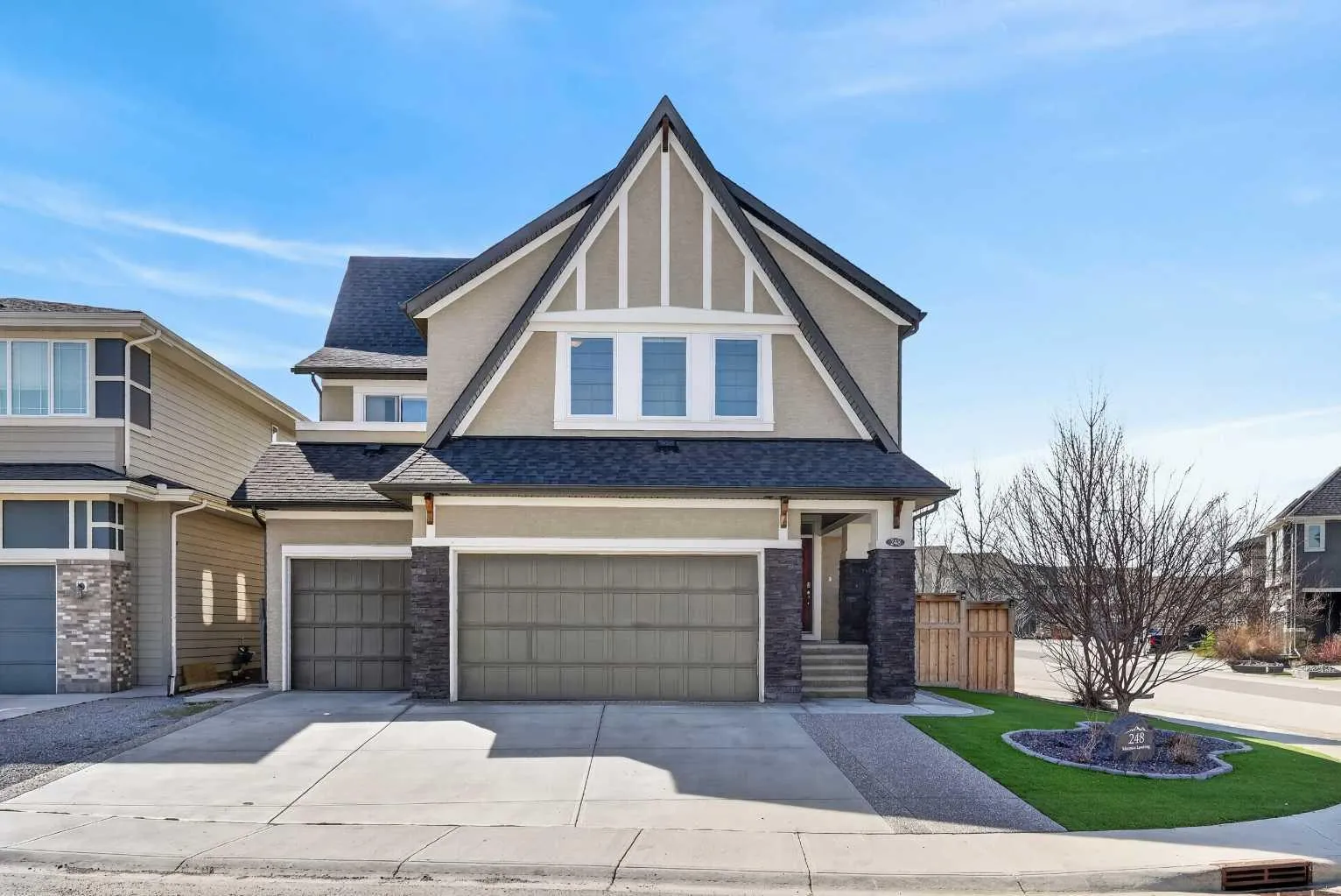 248 Marquis Se Landing, Calgary