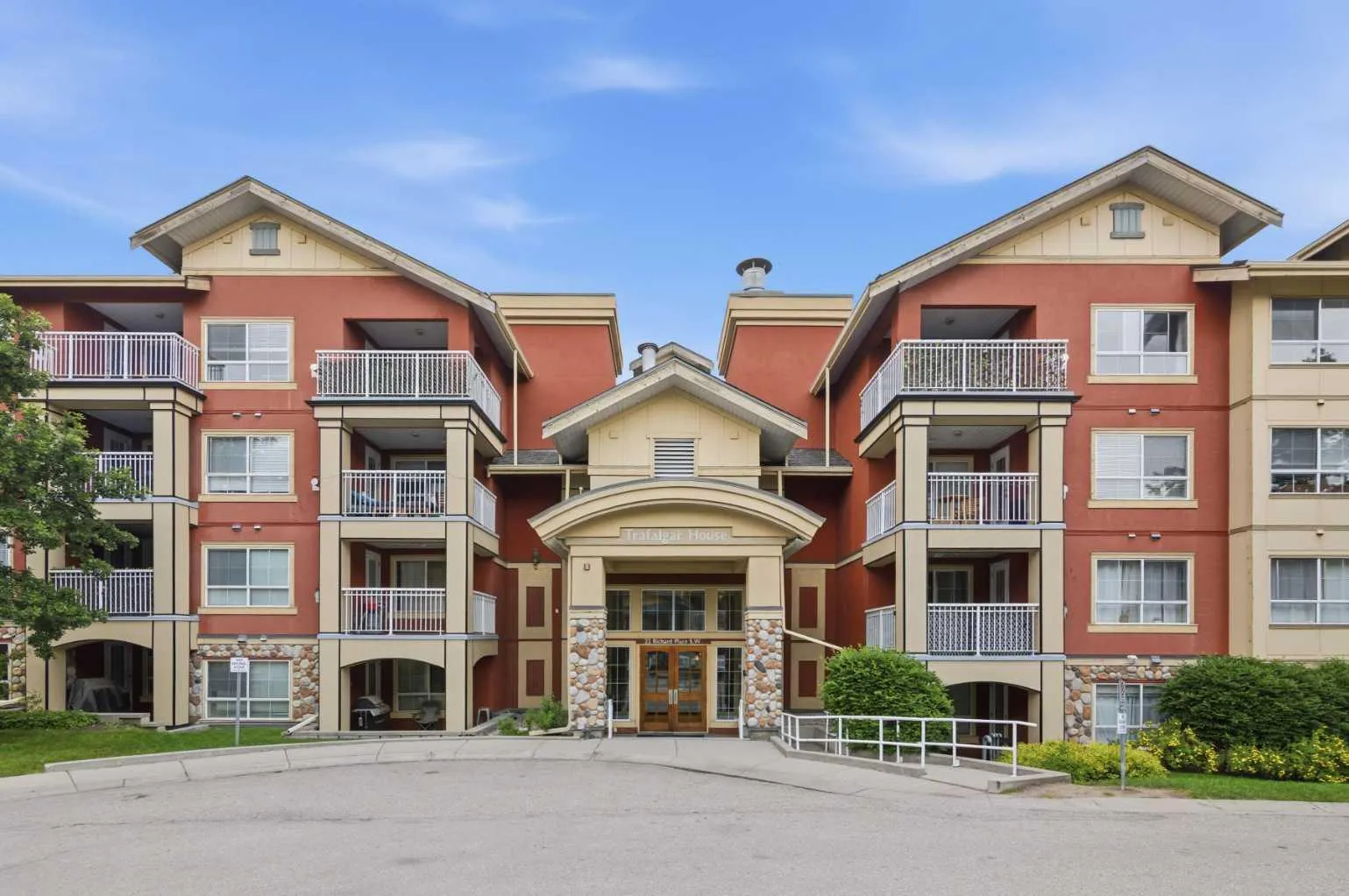 22 Richard Sw Place Unit 341, Calgary
