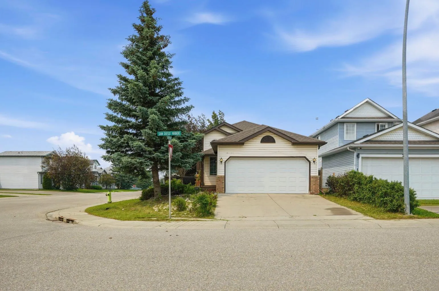 3 San Diego Ne Manor, Calgary