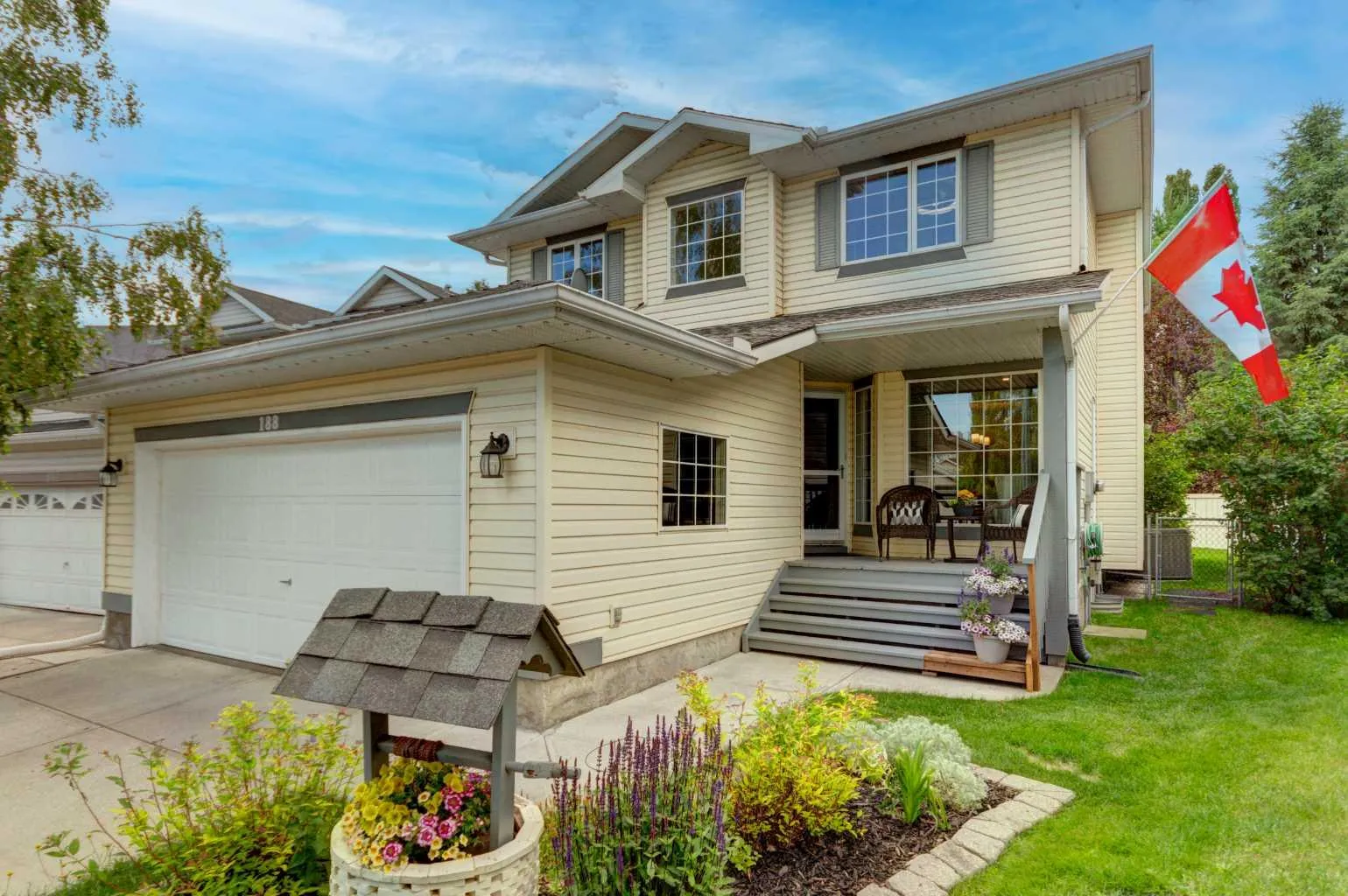 188 Mt Selkirk Se Close, Calgary