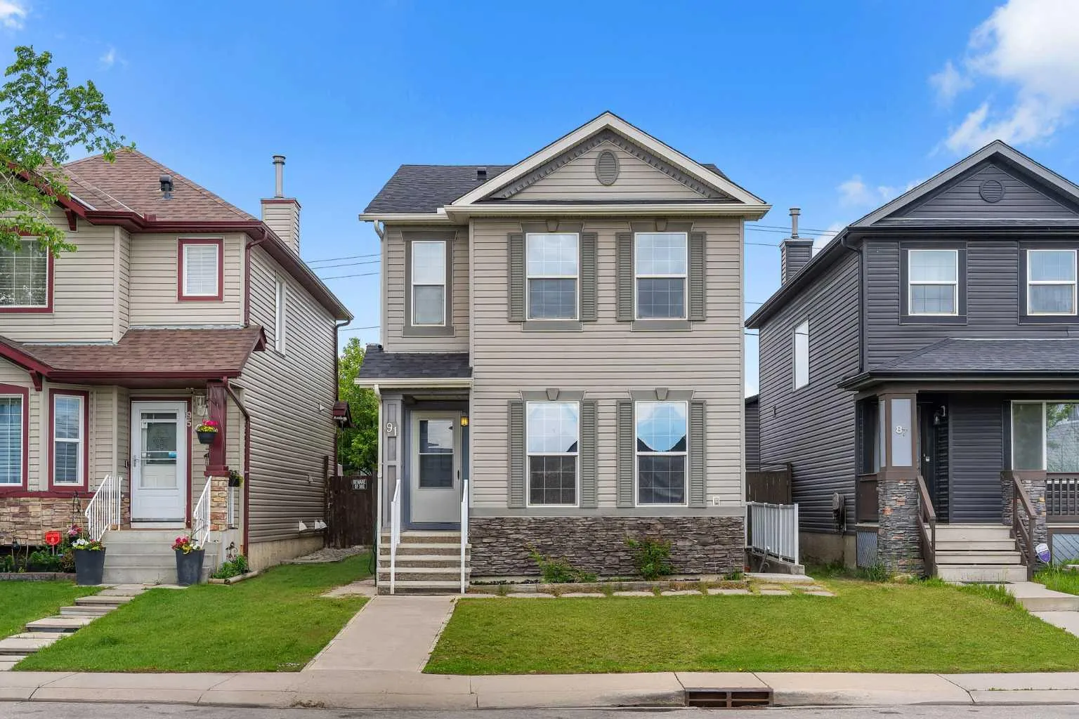 91 Saddlebrook Ne Way, Calgary