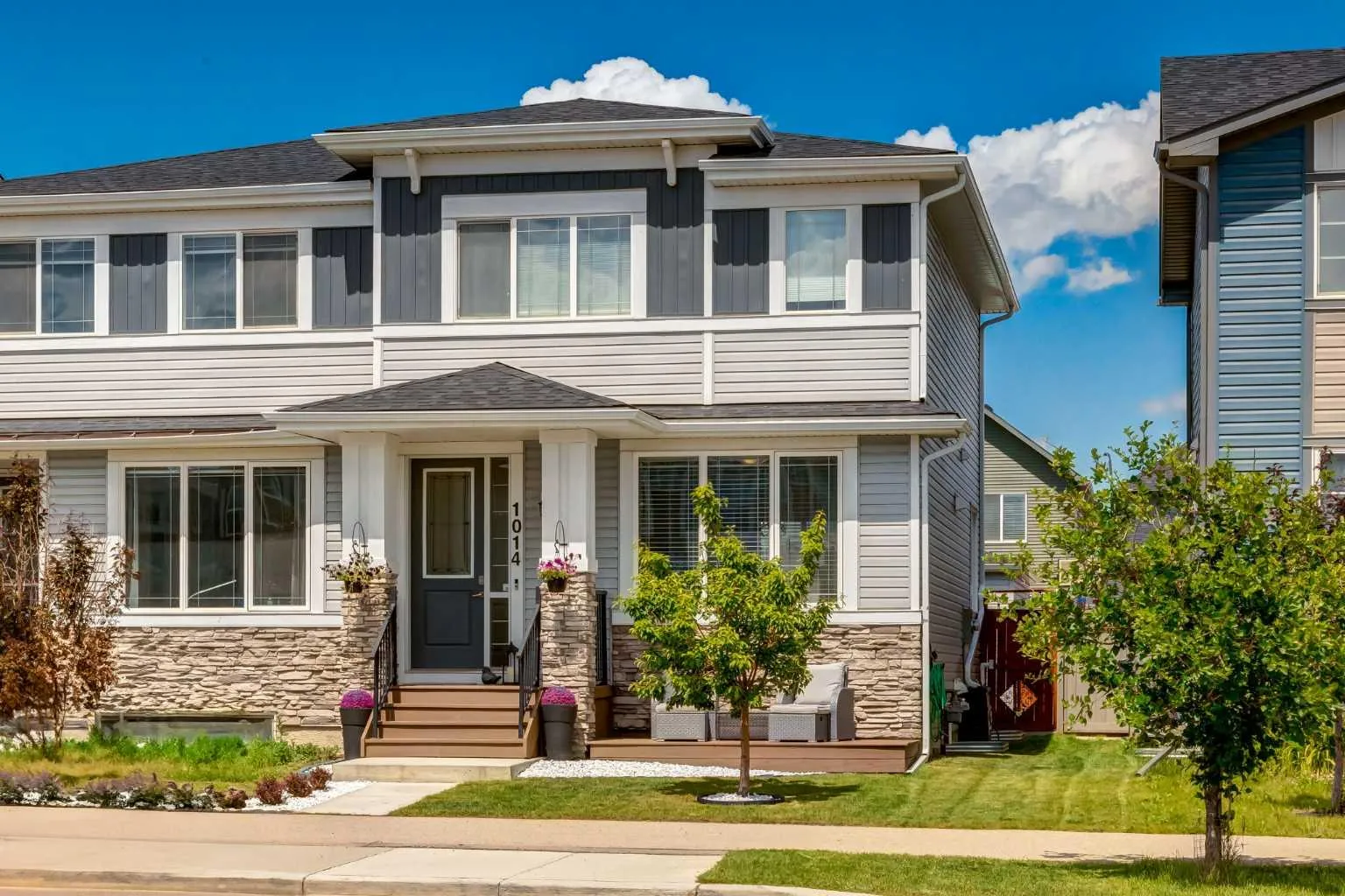 1014 Carrington Nw Boulevard, Calgary
