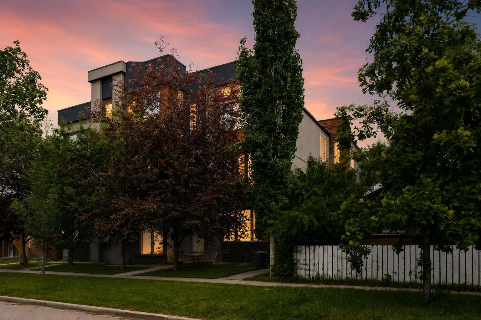 308 11 Ne Avenue Unit 5, Calgary