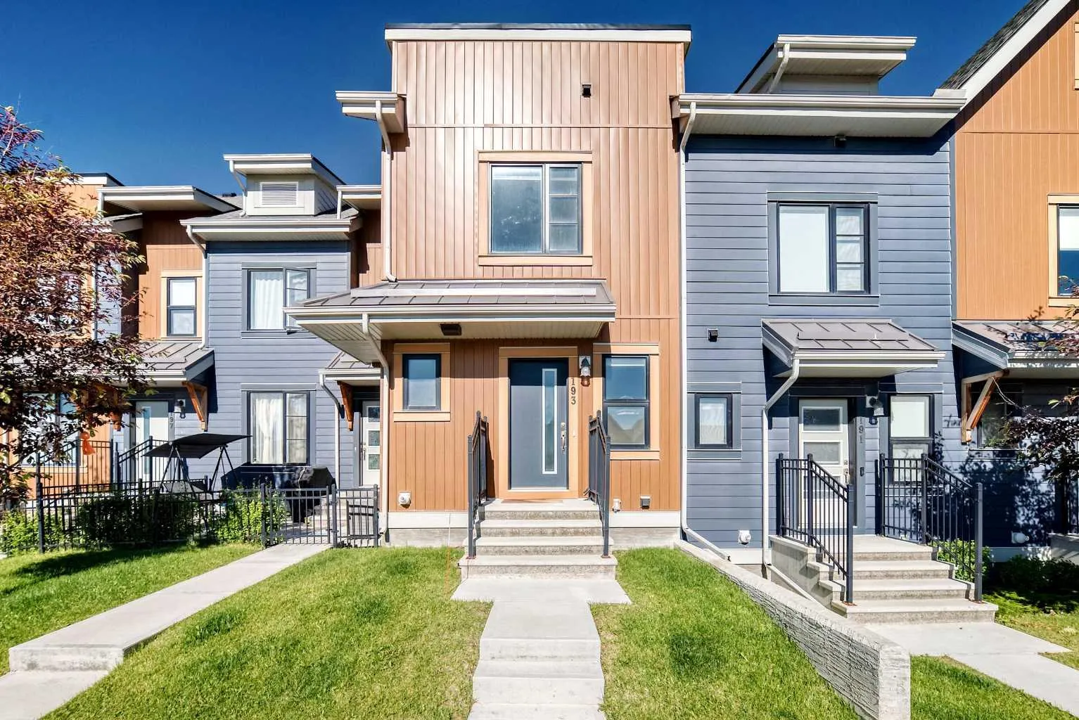 193 Livingston Ne Common, Calgary