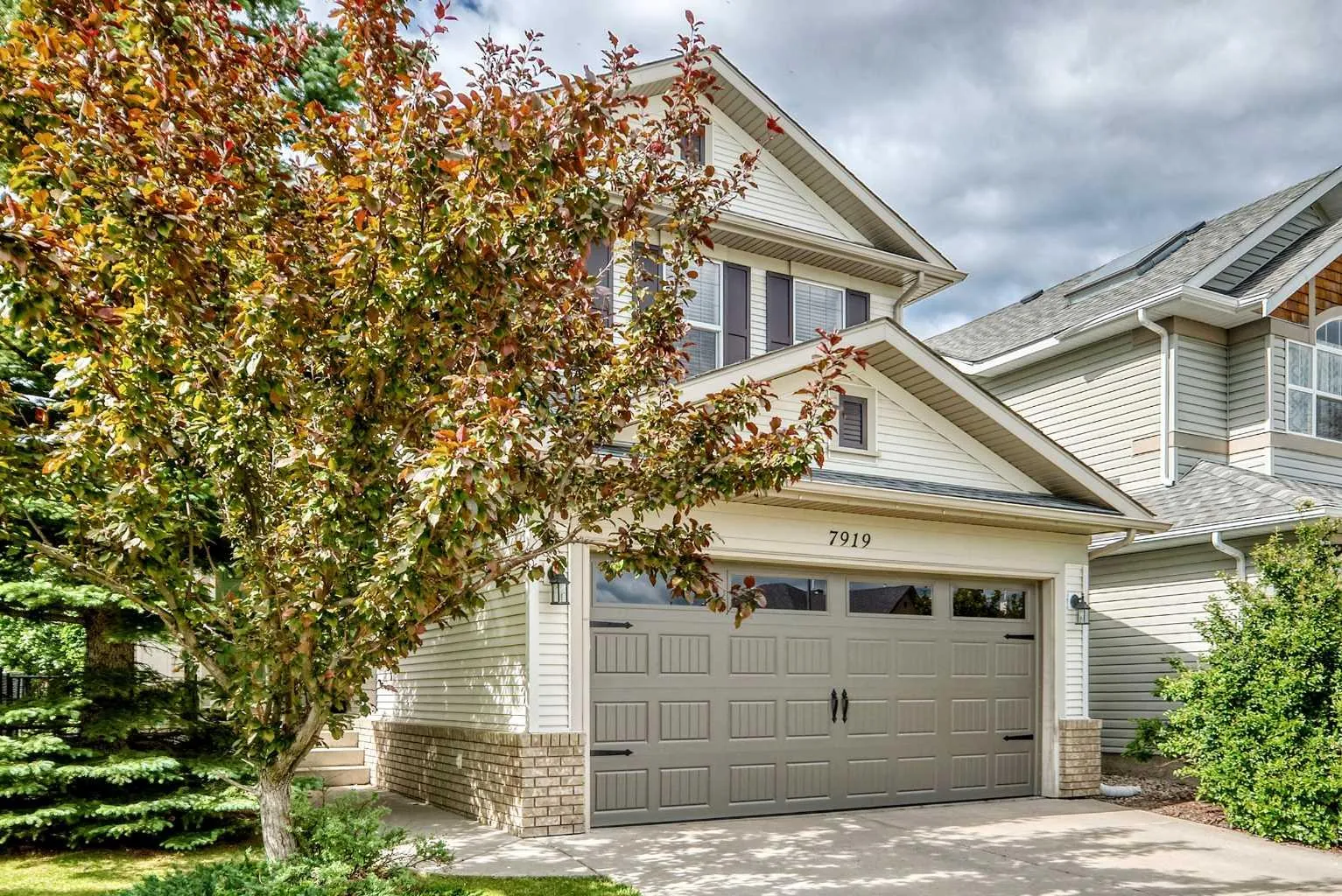 7919 Cougar Ridge Sw Avenue, Calgary