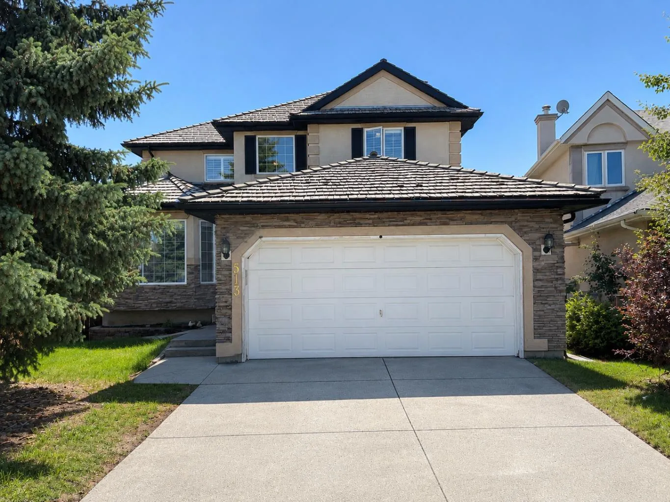 513 Sierra Madre Sw Court, Calgary