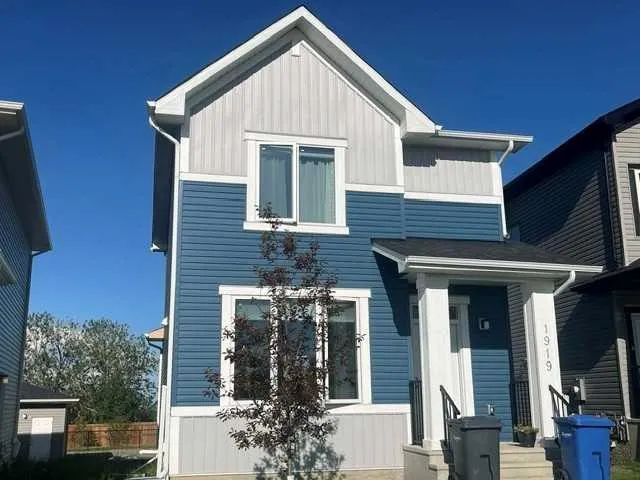 1919 Mccaskill Drive, Crossfield