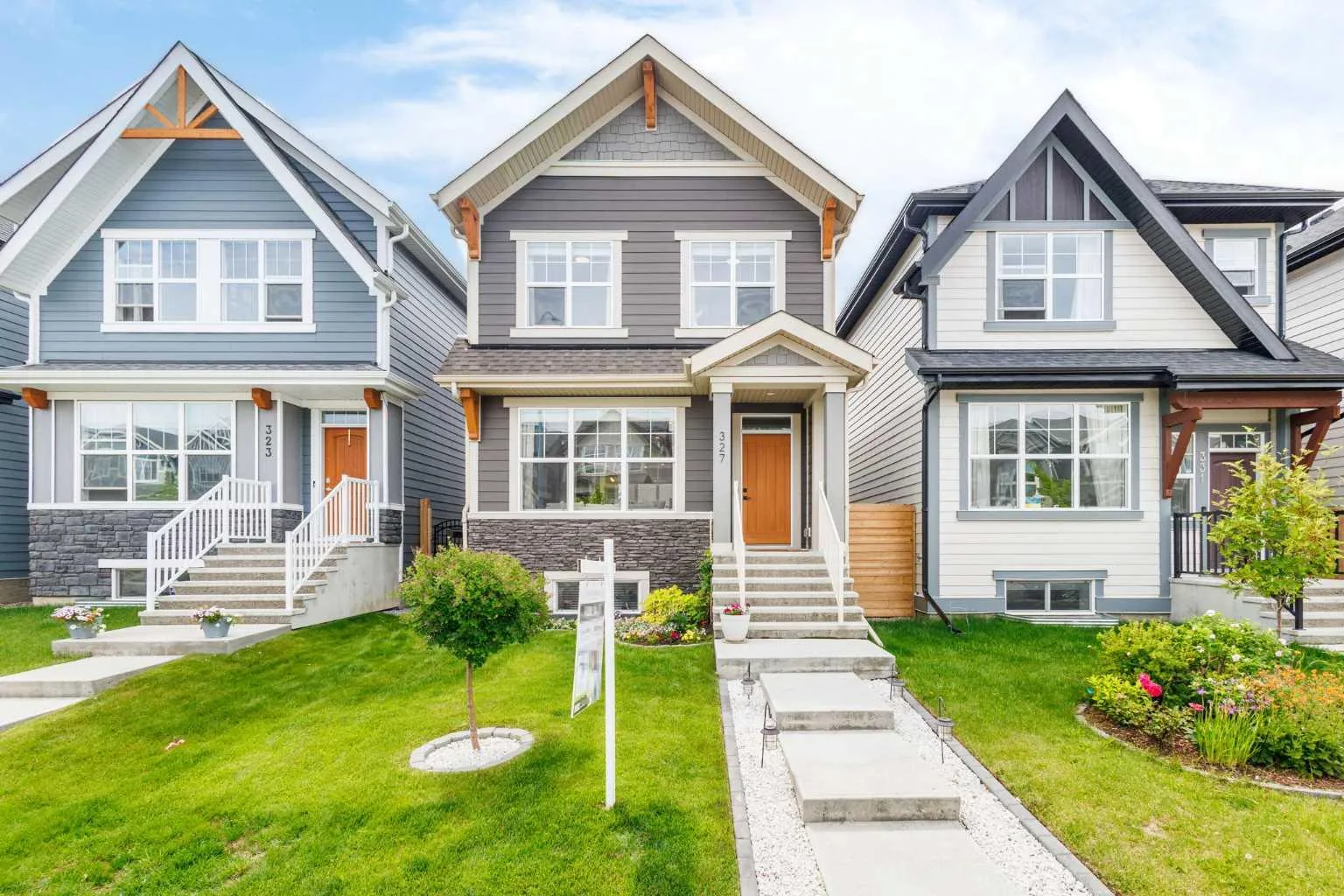 327 Masters Se Row, Calgary
