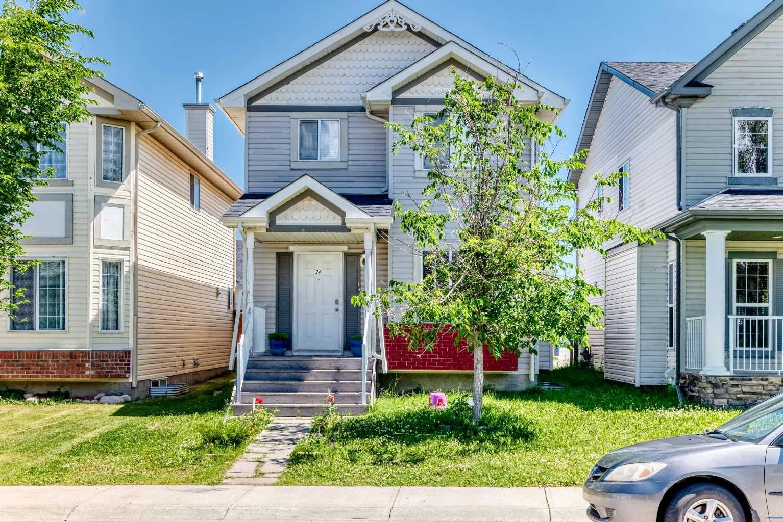 24 Taralake Ne Road, Calgary
