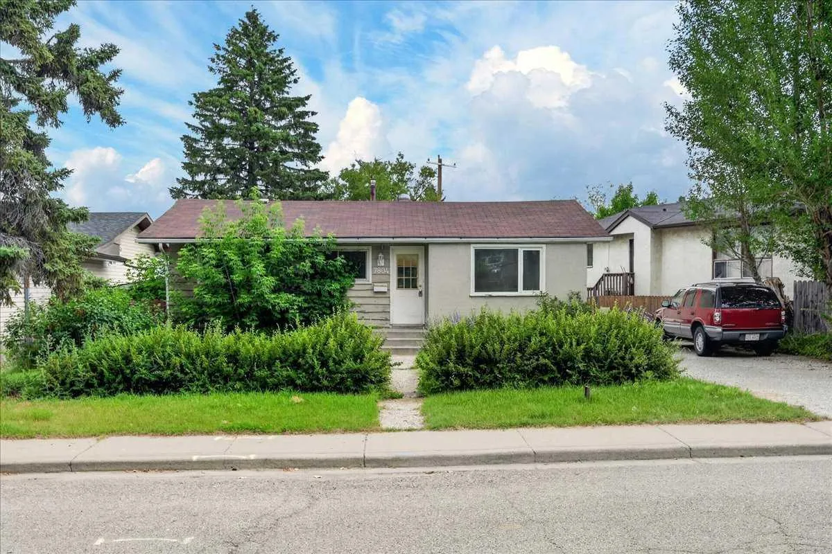 7804 34 Nw Avenue, Calgary
