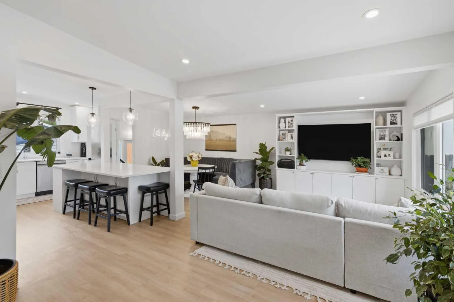 3720 58 Sw Avenue, Calgary