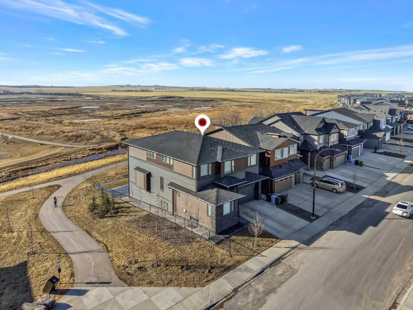 351 Lucas Nw Way, Calgary