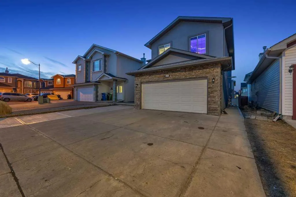 107 Taracove Ne Landing, Calgary