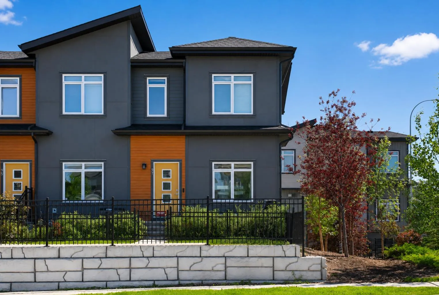 97 Sage Bluff Nw Gate, Calgary
