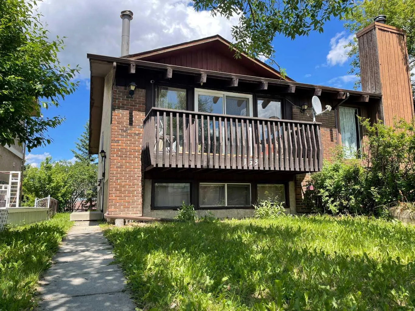 153 Bergen Nw Crescent, Calgary