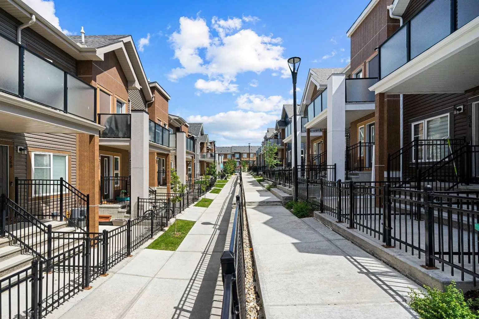 238 Livingston Ne Common, Calgary