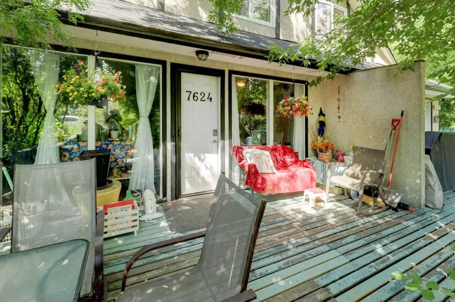 7624 34 Nw Avenue, Calgary