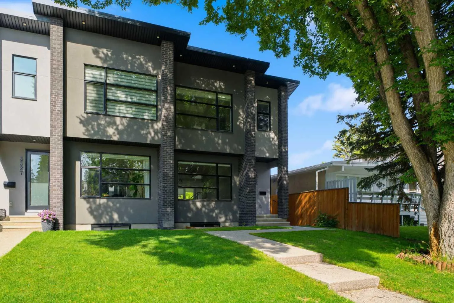 3325 42 Sw Street, Calgary