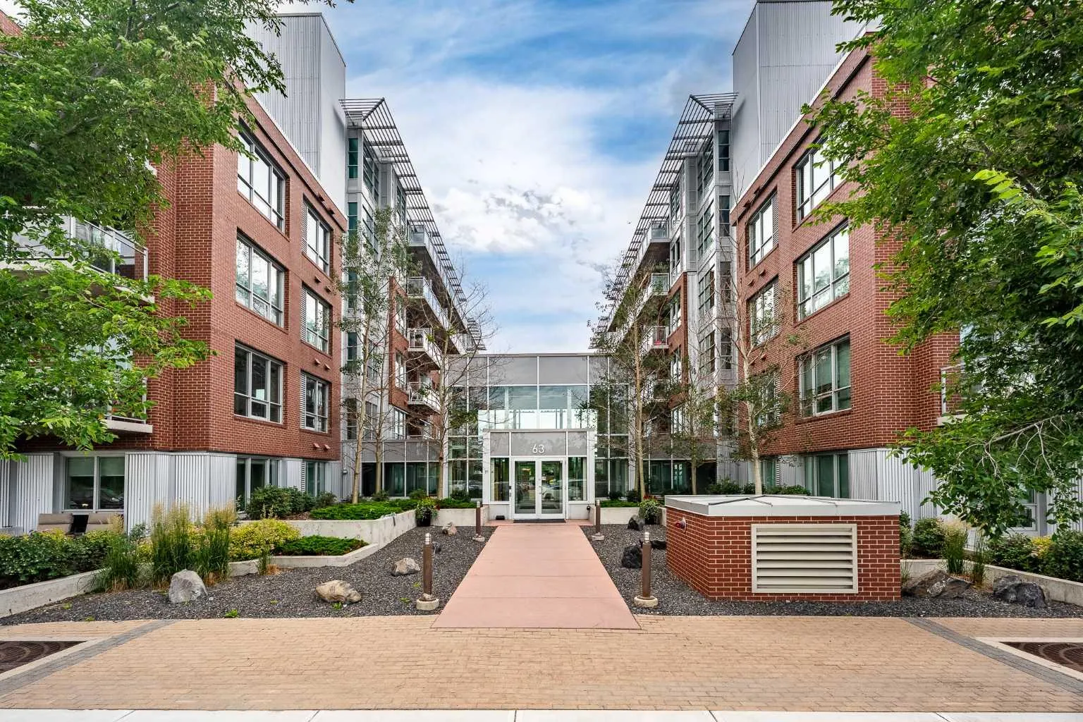 63 Inglewood Se Park Unit 308, Calgary