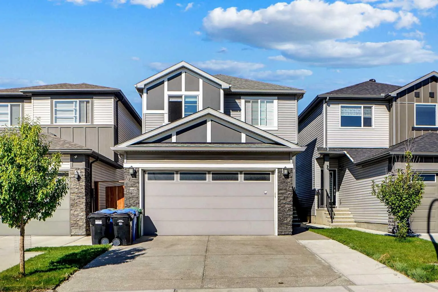 99 Savanna Ne Way, Calgary