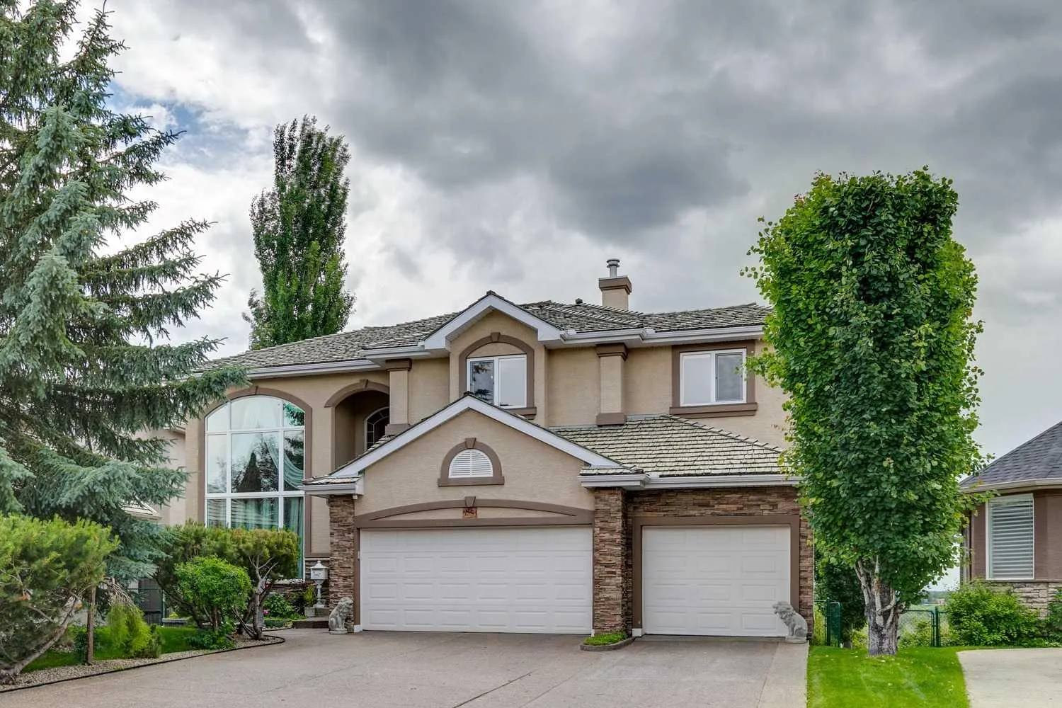 85 Mt Douglas Se Circle, Calgary