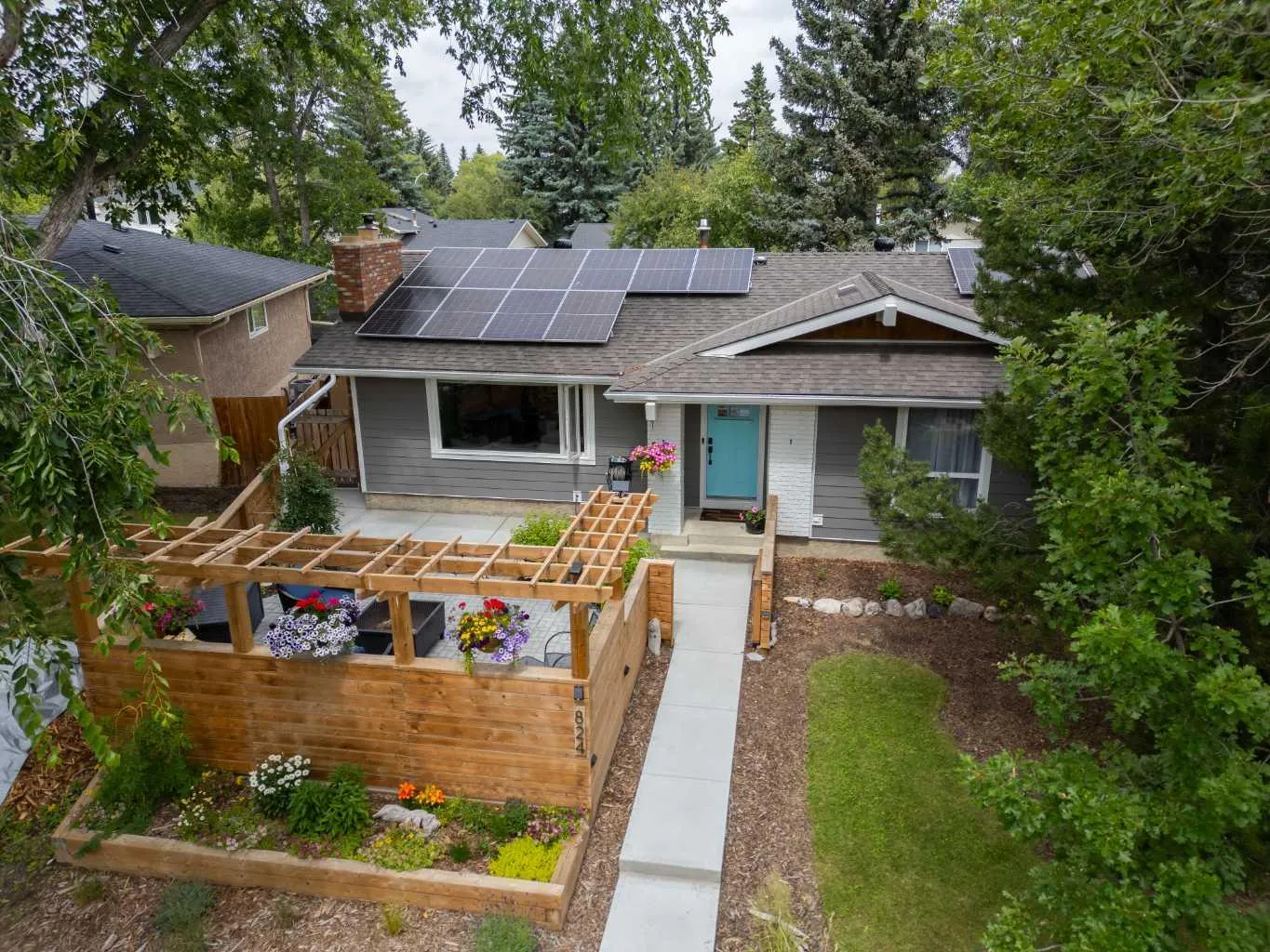 824 Cannell Sw Road, Calgary