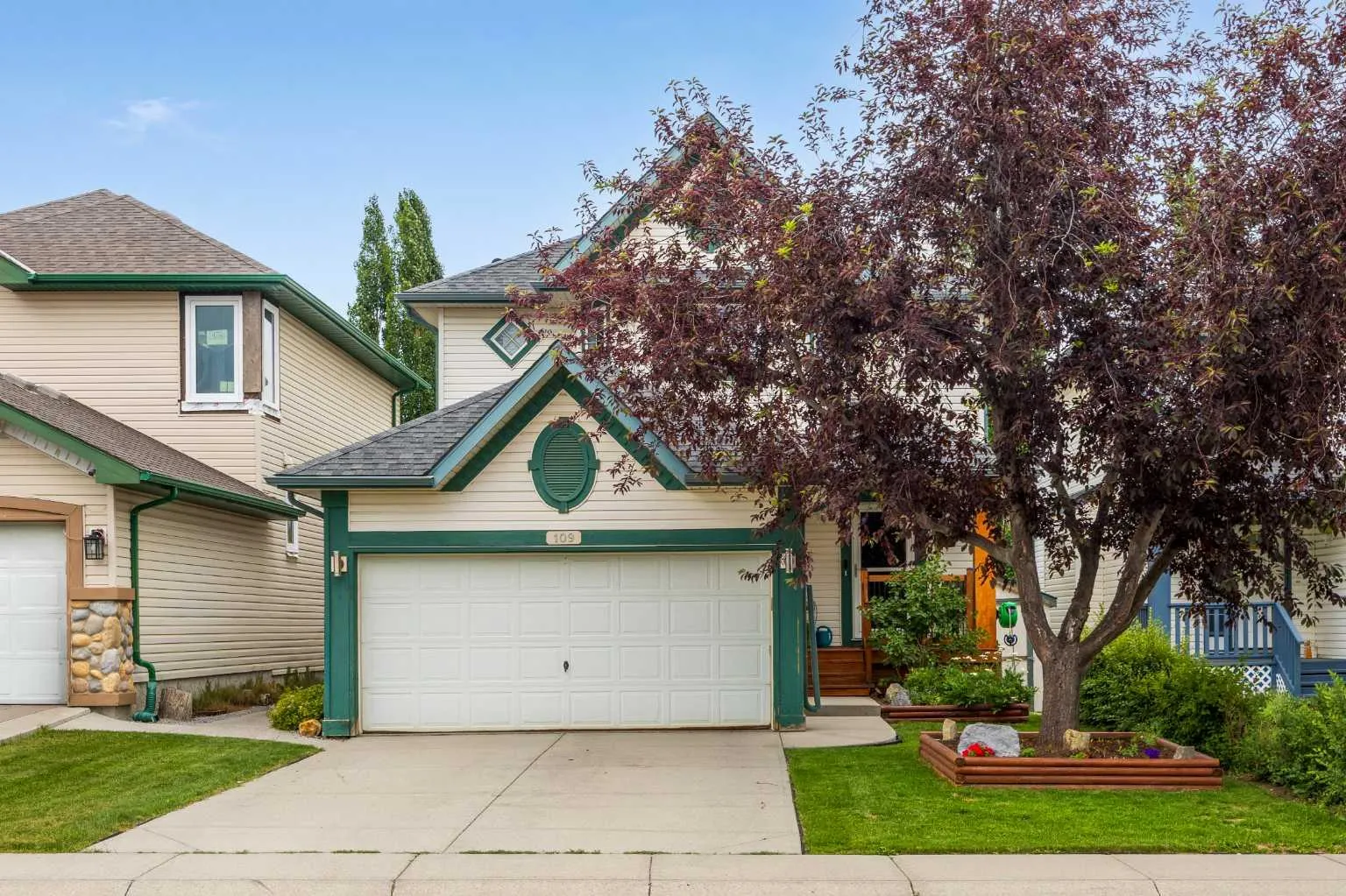 109 Hidden Valley Nw Grove, Calgary