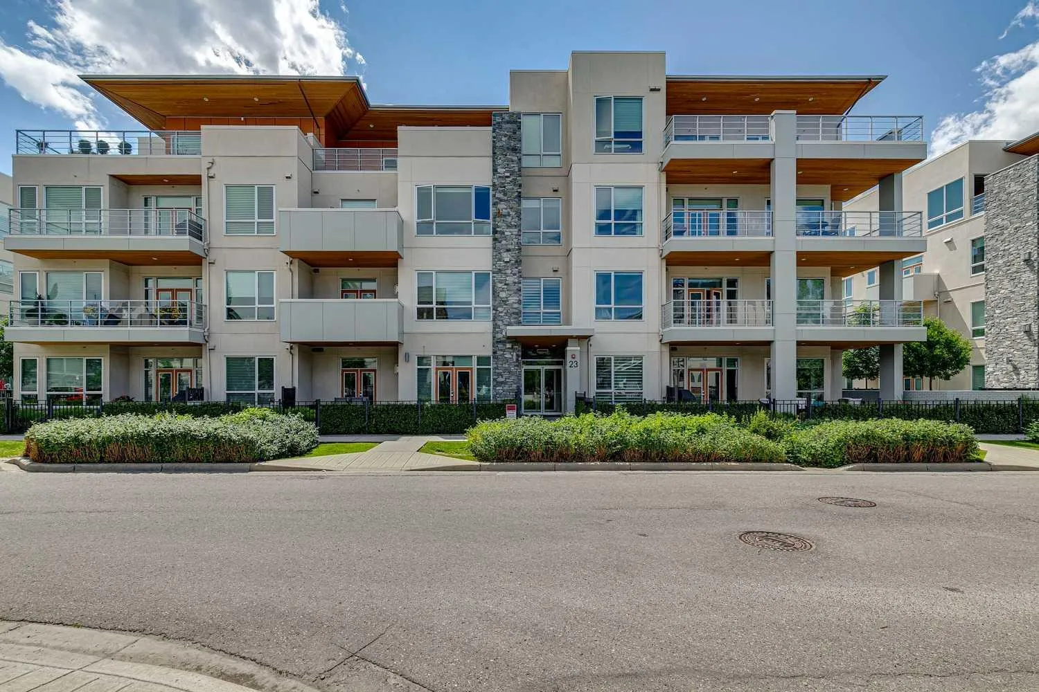 23 Burma Star Sw Road Unit 106, Calgary
