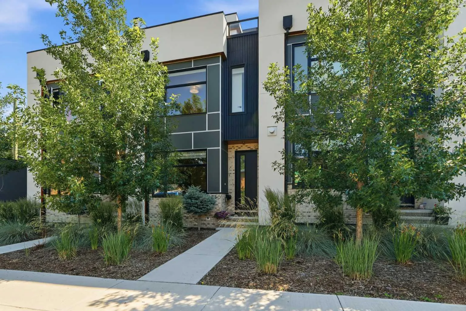 3250 18 Sw Street, Calgary
