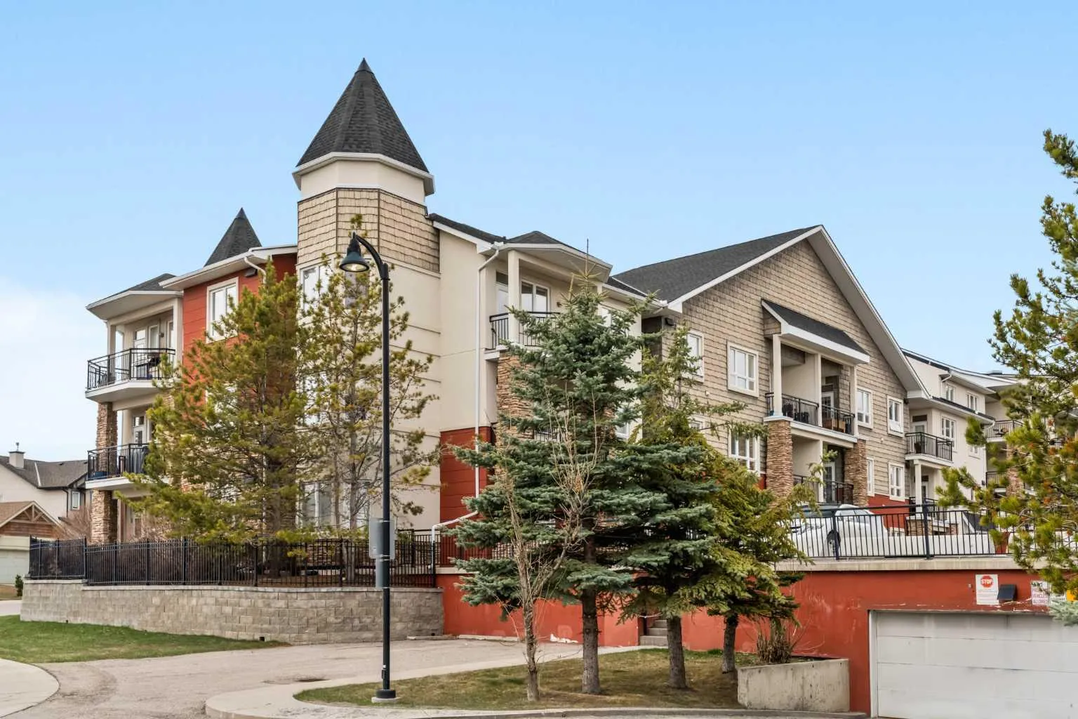 26 Val Gardena Sw View Unit 342, Calgary