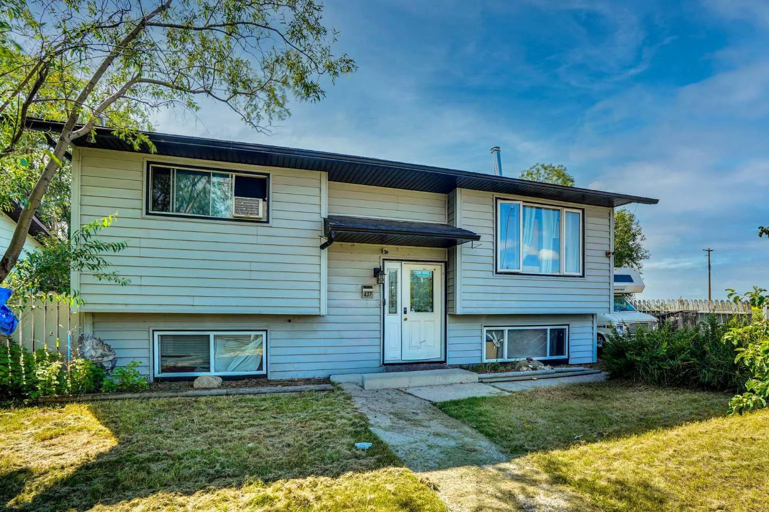 437 Mckinnon Drive, Carseland