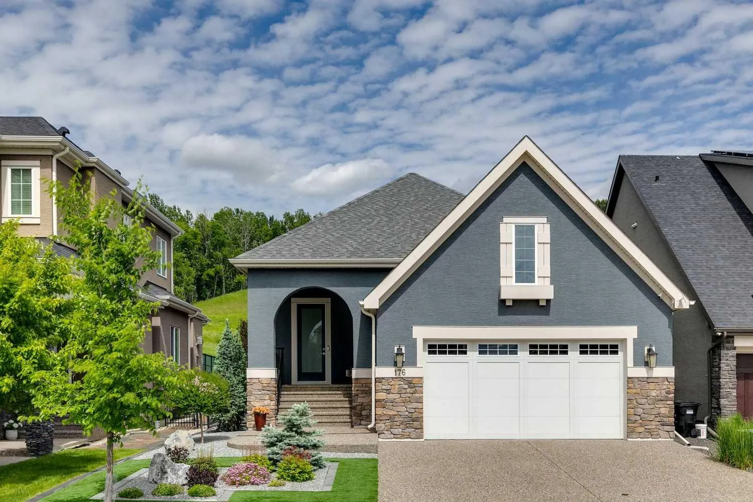 176 Cranbrook Se Drive, Calgary