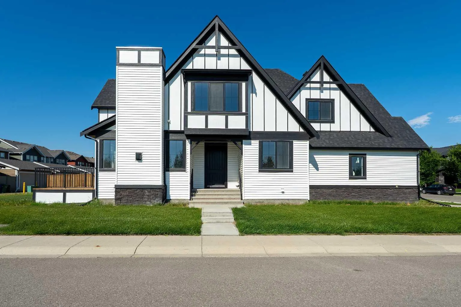 1209 Coopers Sw Drive, Airdrie
