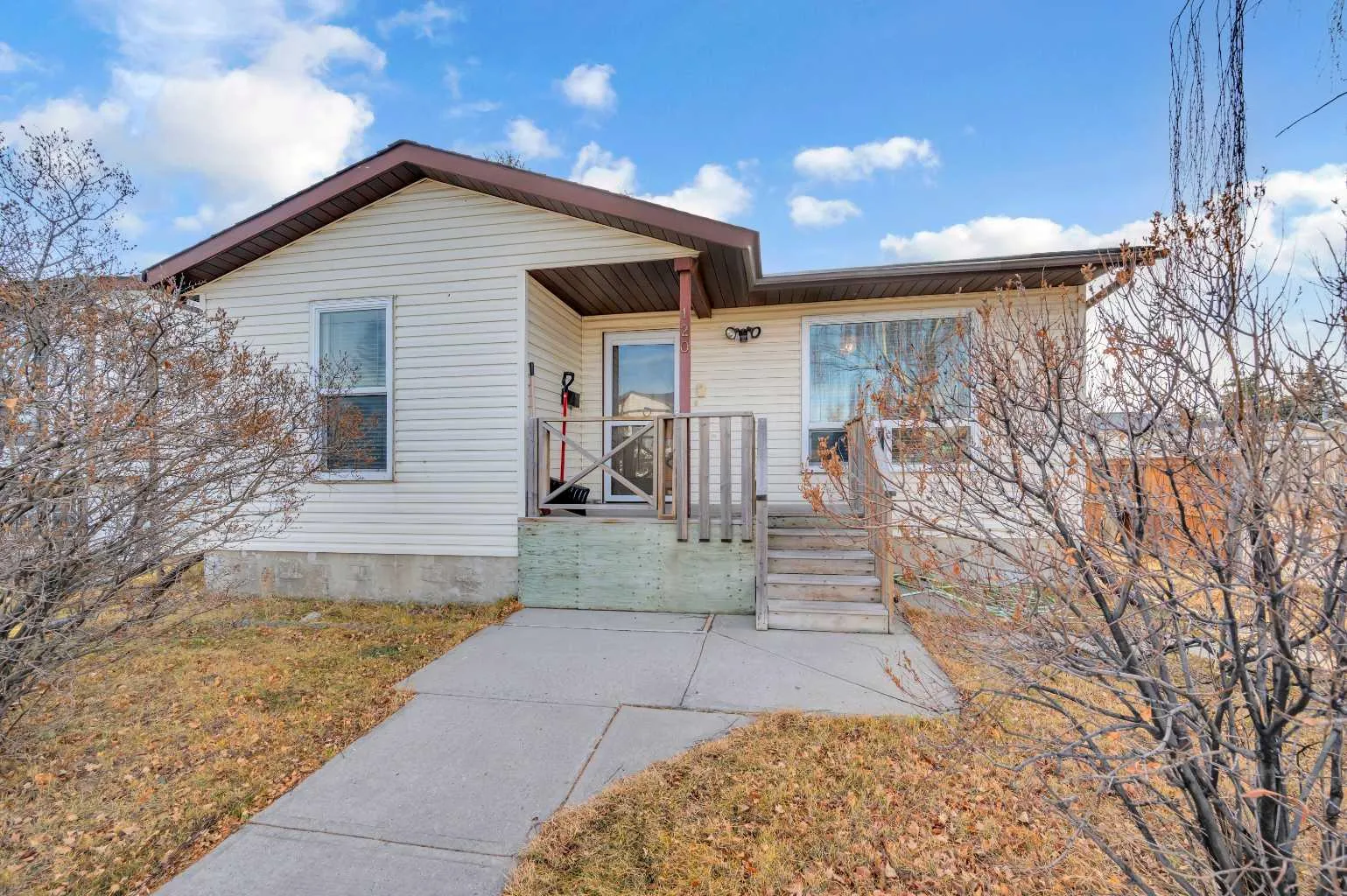 120 Castlebrook Ne Rise, Calgary
