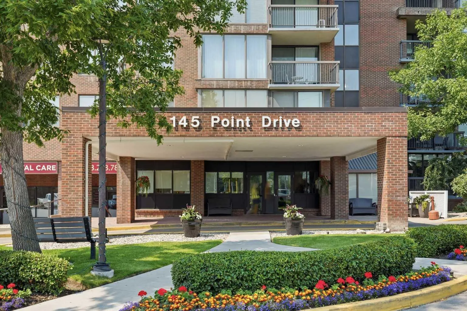 145 Point Nw Drive Unit 406, Calgary