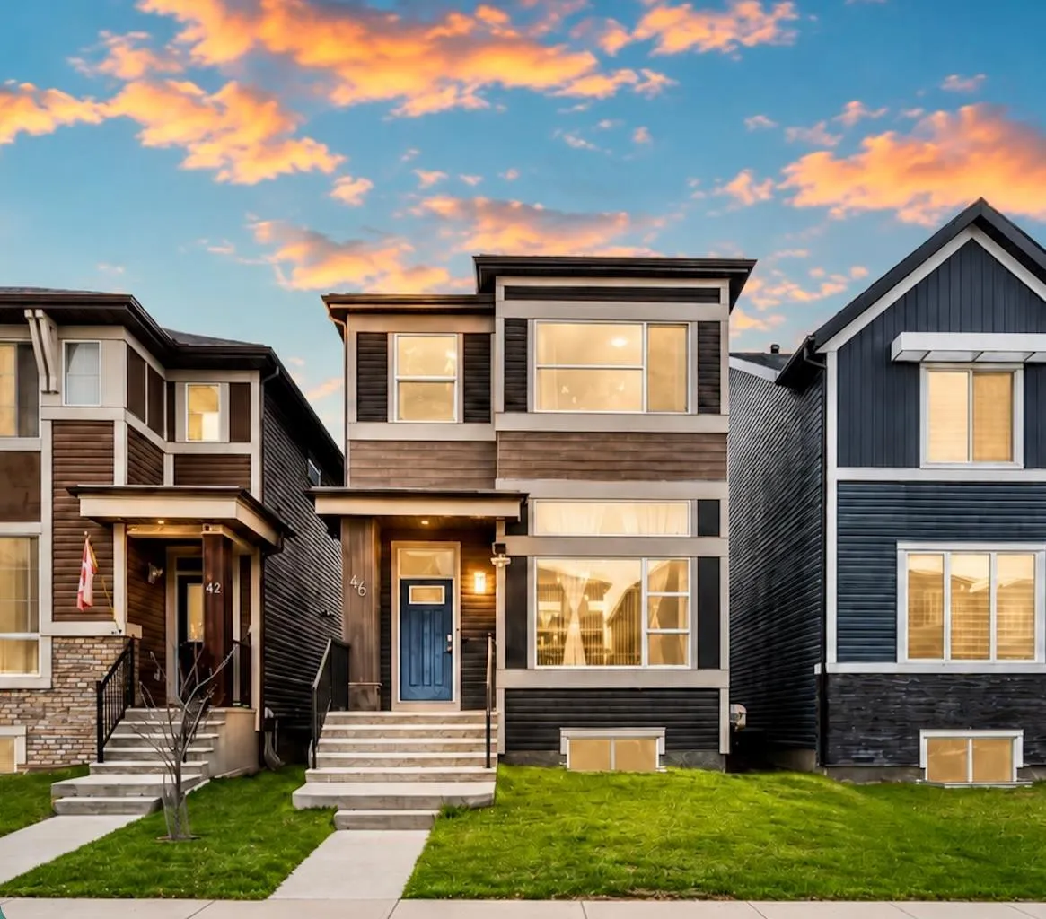 46 Corner Meadows Ne Common, Calgary