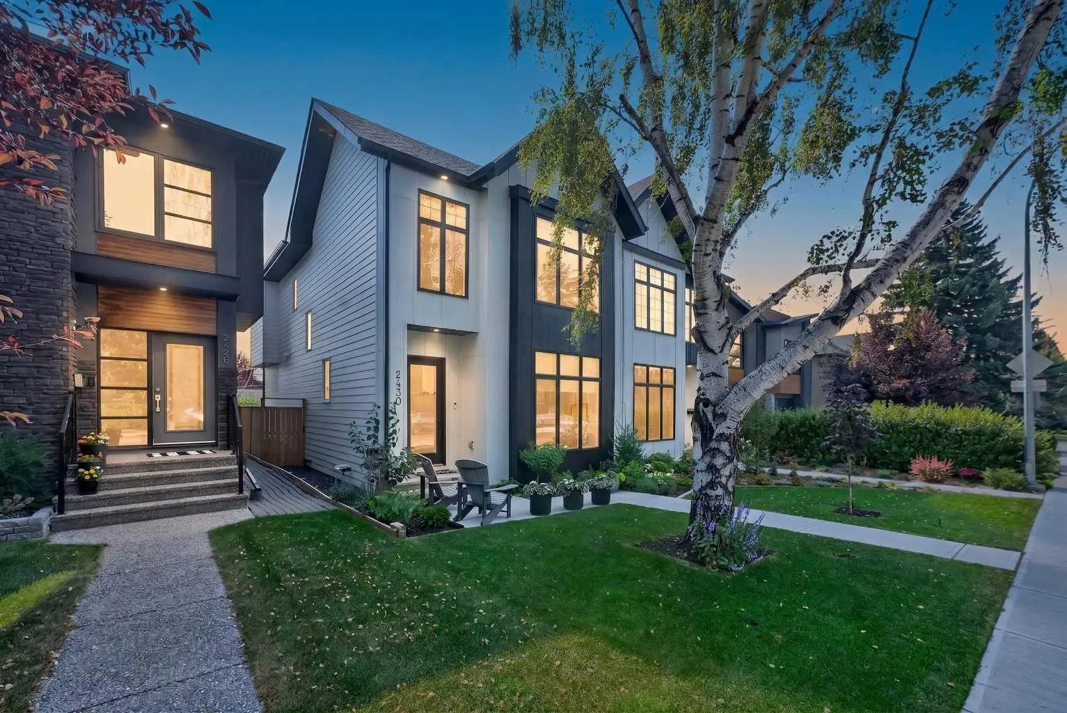 2430 26 Sw Street, Calgary