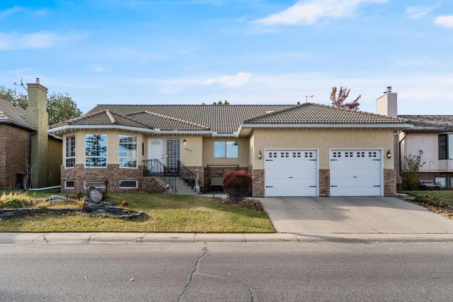 607 9 Se Street, High River