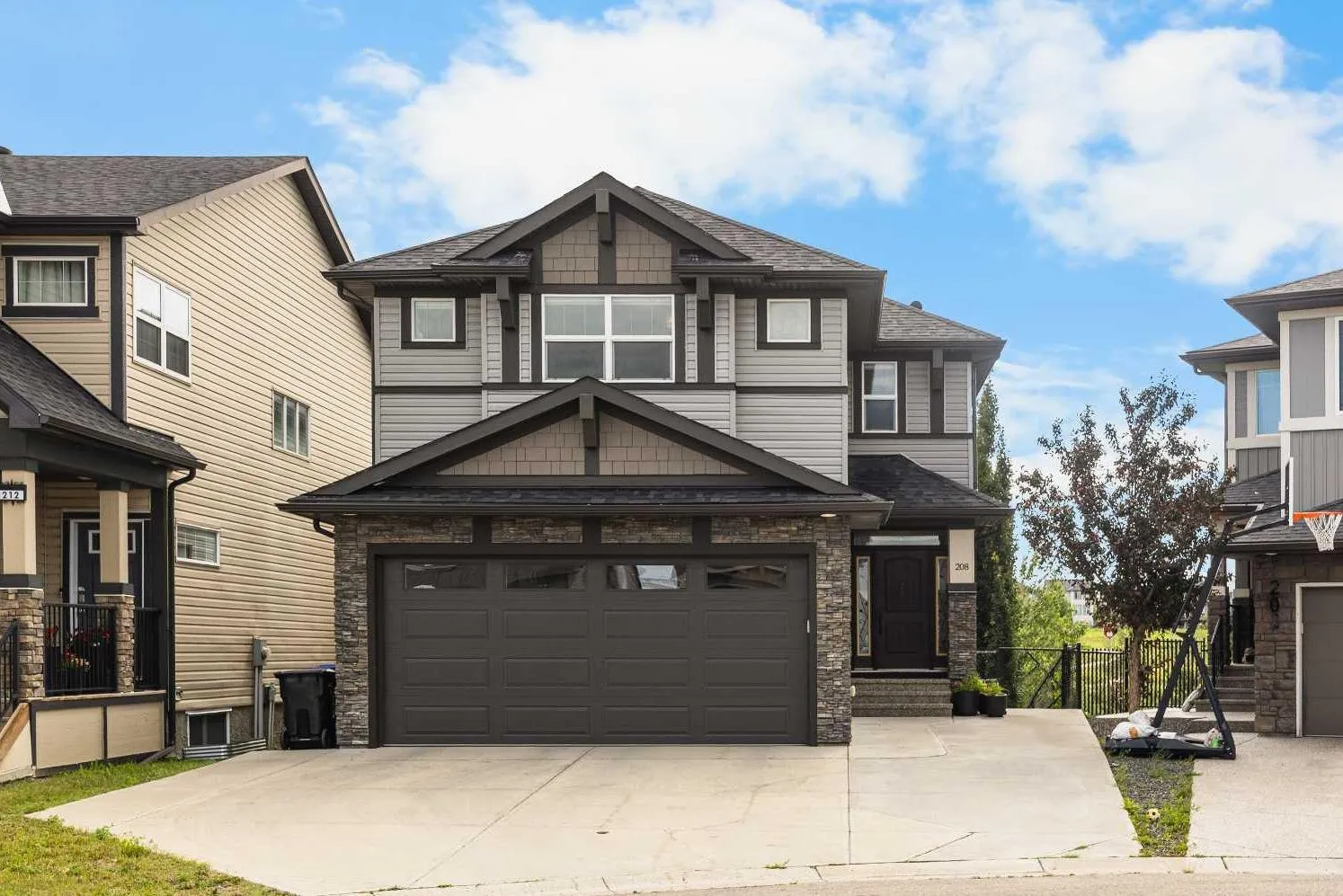 208 Panton Nw Road, Calgary