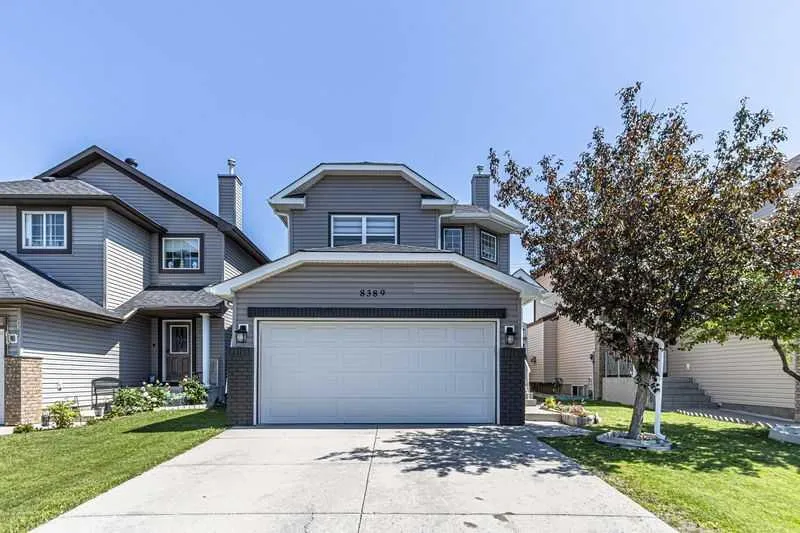 8389 Saddleridge Ne Drive, Calgary