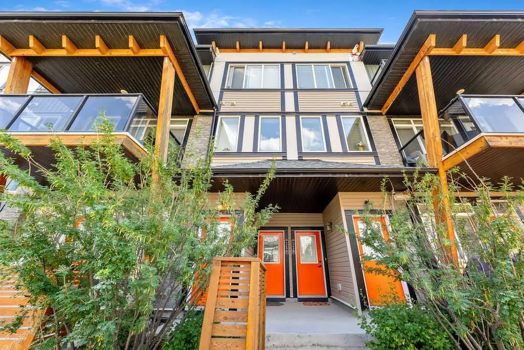 116 Savanna Ne Walk, Calgary