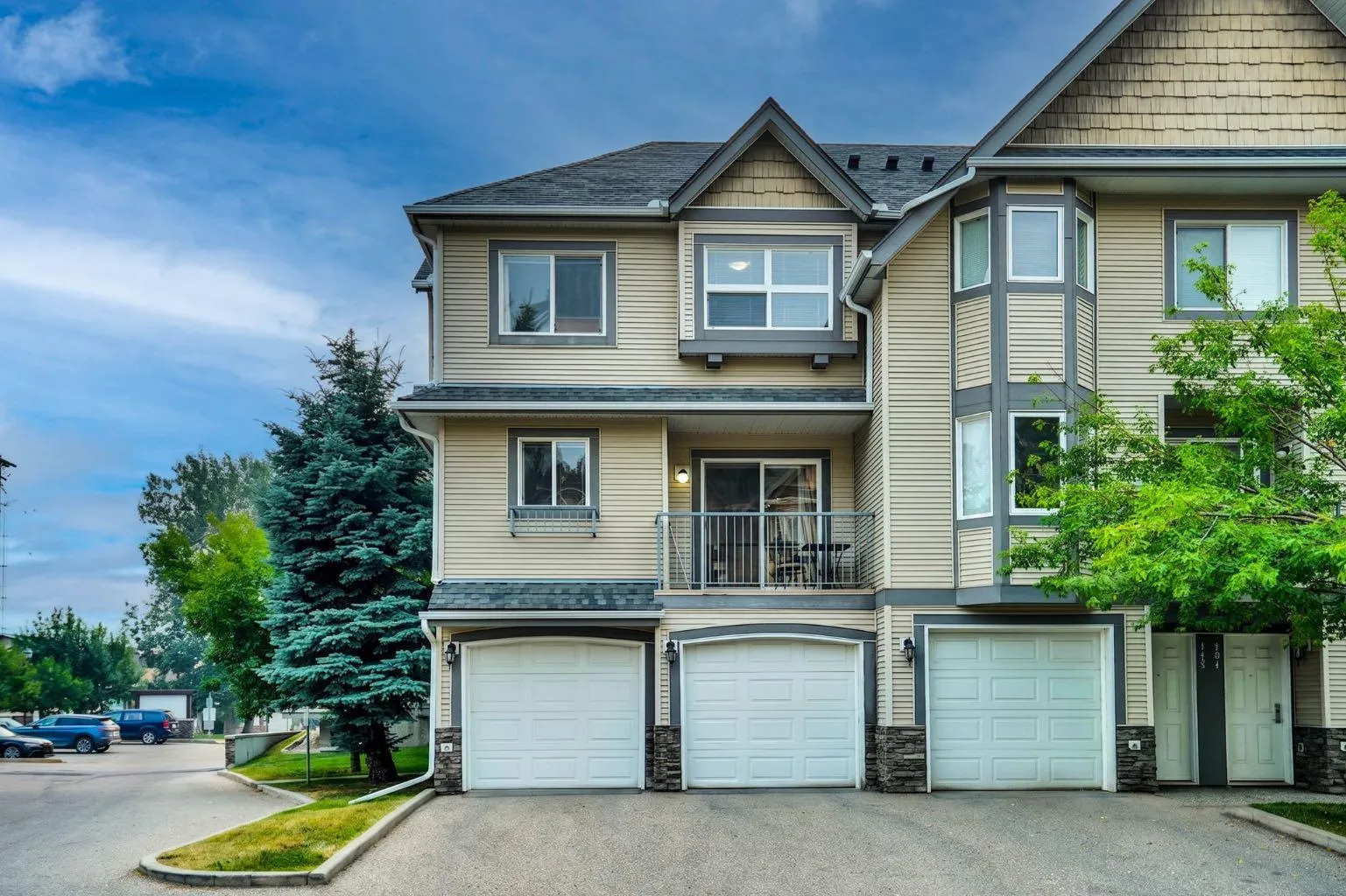 199 Cedarwood Sw Lane, Calgary