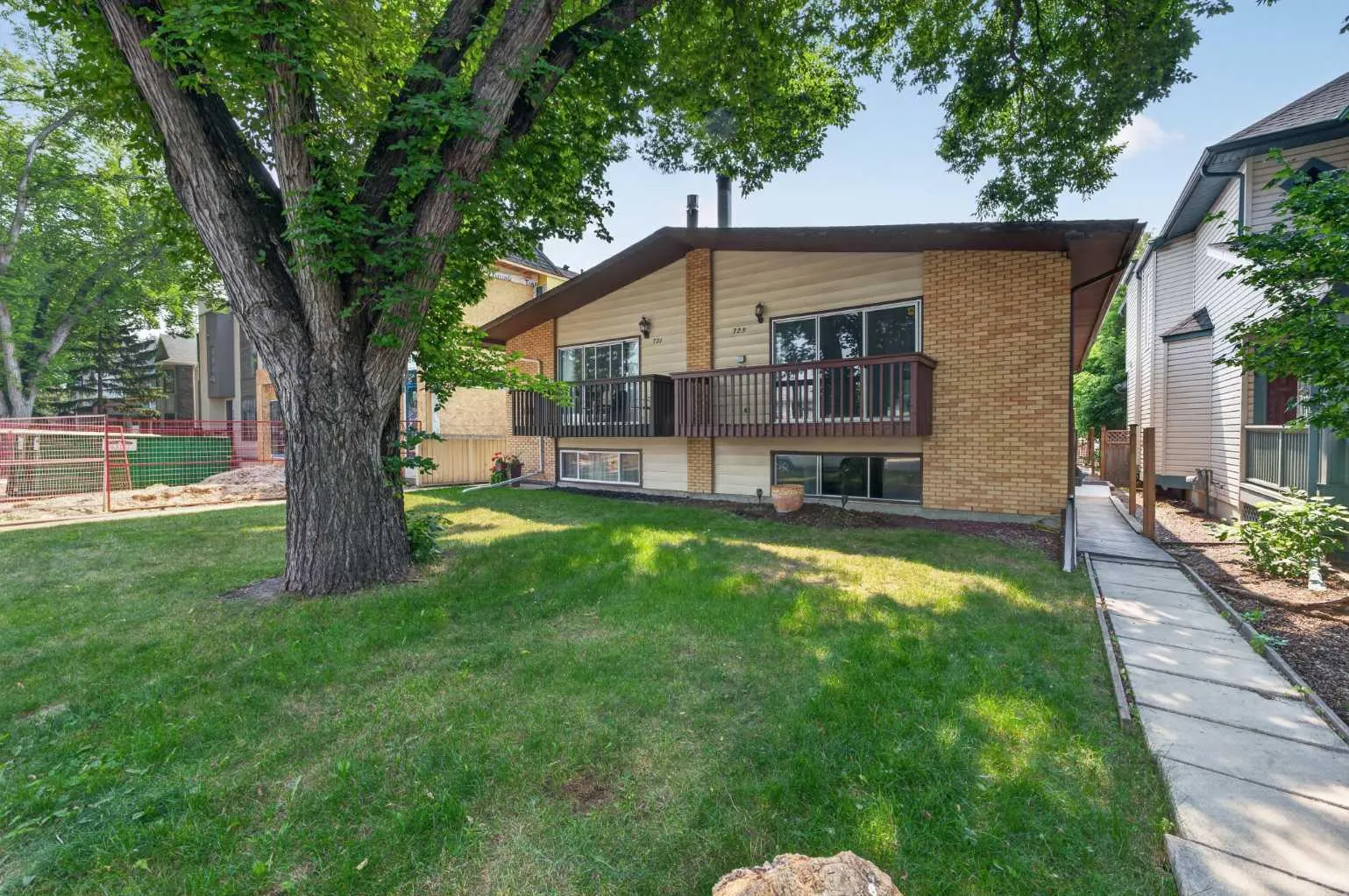 723 55 Sw Avenue, Calgary