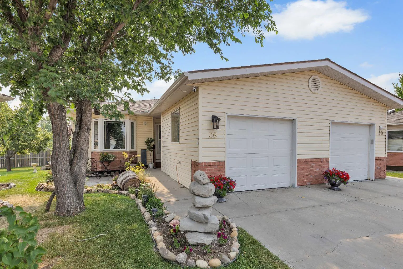 36 Dovista Se Court, Calgary