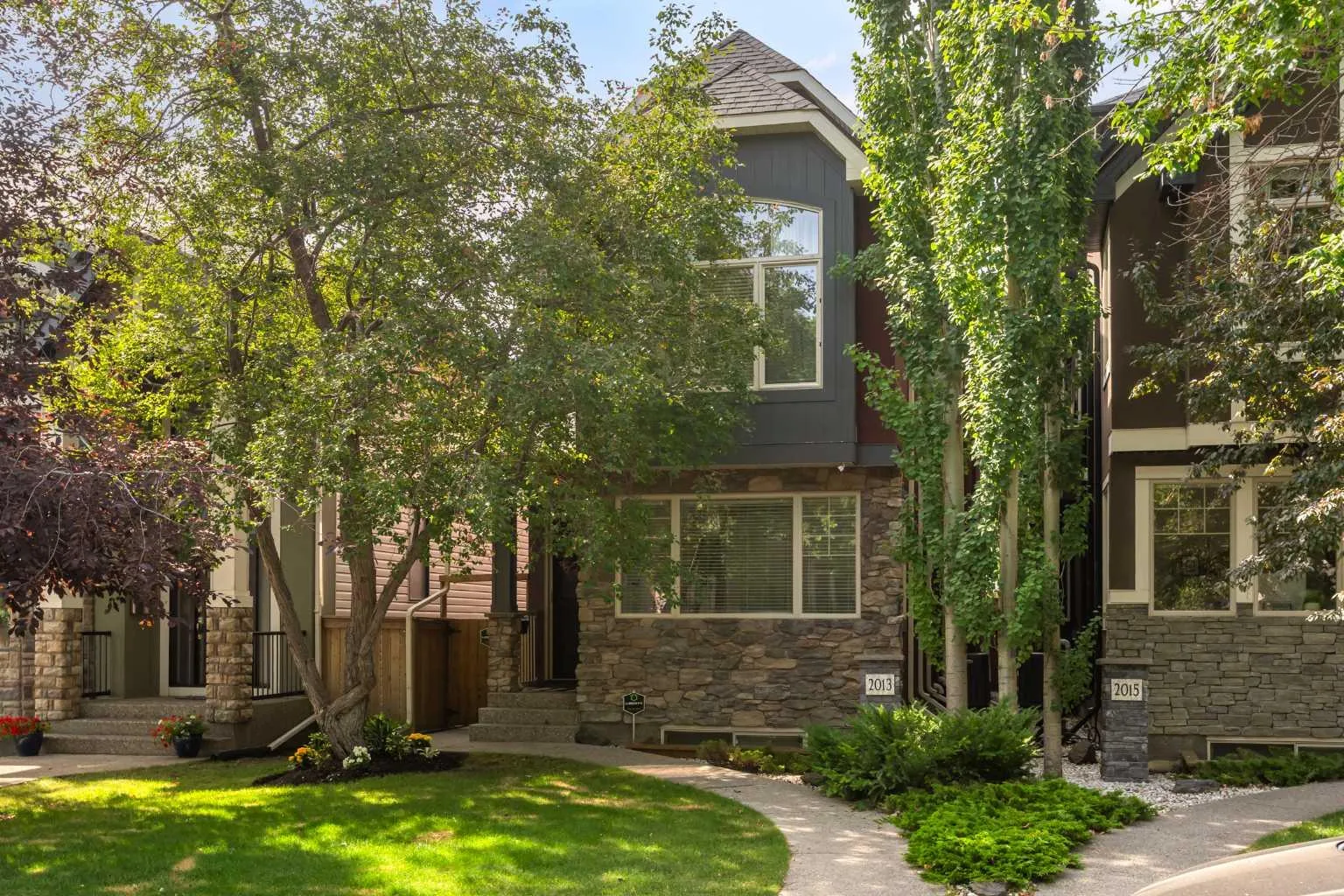 2013 42 Sw Avenue, Calgary