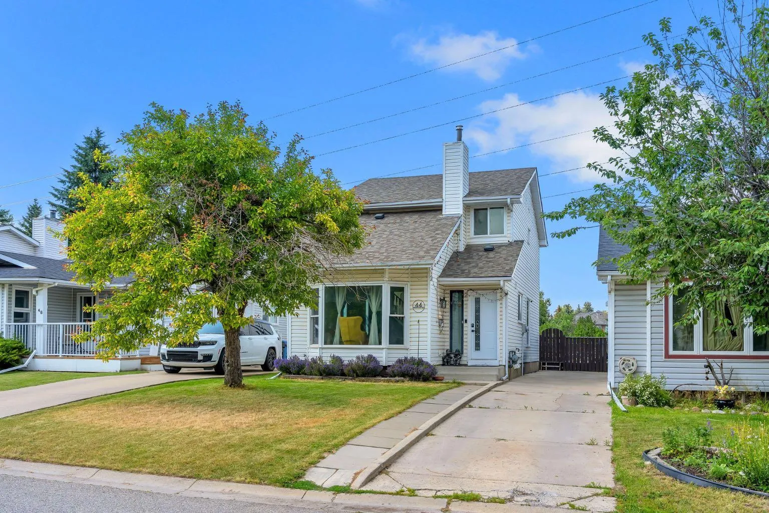44 Strathclair Sw Rise, Calgary