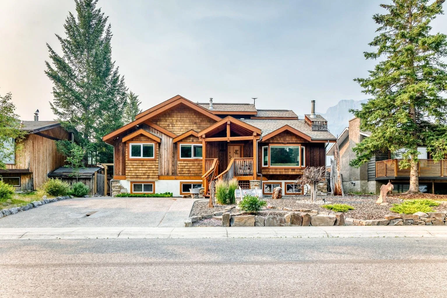 1009 15 Street, Canmore